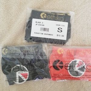 Girls ethikas